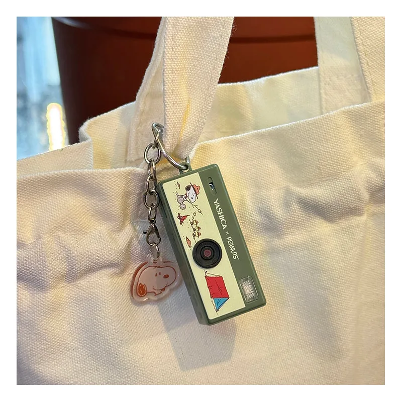 YASHICA FUNTASTIC KEYCHAIN CAMERA SNOOPY GREEN YAS-FASMNC-P1 4