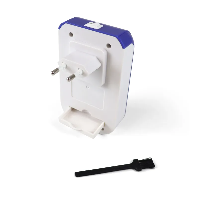JATA ELIMINATES INSECTS BLUE WHITE PLUG MOST1521 4